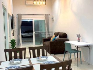出售 2 卧室 联排别墅 在 Phuket Town, 普吉