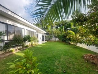 Casa en venta de 3 habitaciones en Thalang, Phuket
