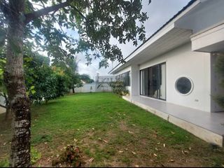 Casa en venta de 3 habitaciones en Thalang, Phuket