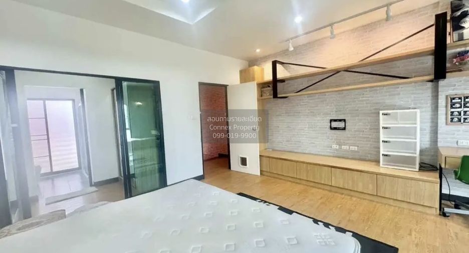 Casa adosada en venta de 3 habitaciones en Bang Khae, Bangkok