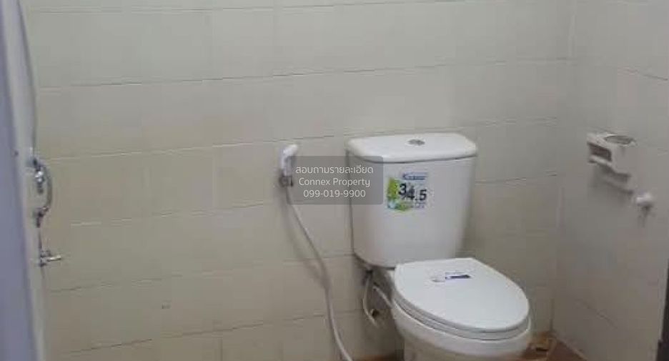 出售 2 卧室 联排别墅 在 Mueang Nakhon Pathom, Nakhon Pathom