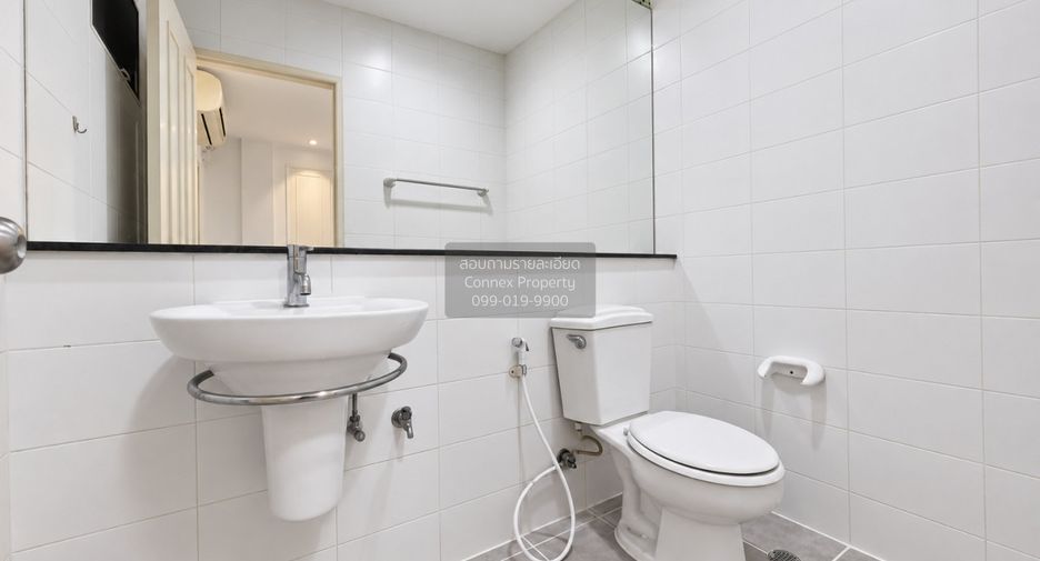 Casa adosada en venta de 3 habitaciones en Phasi Charoen, Bangkok