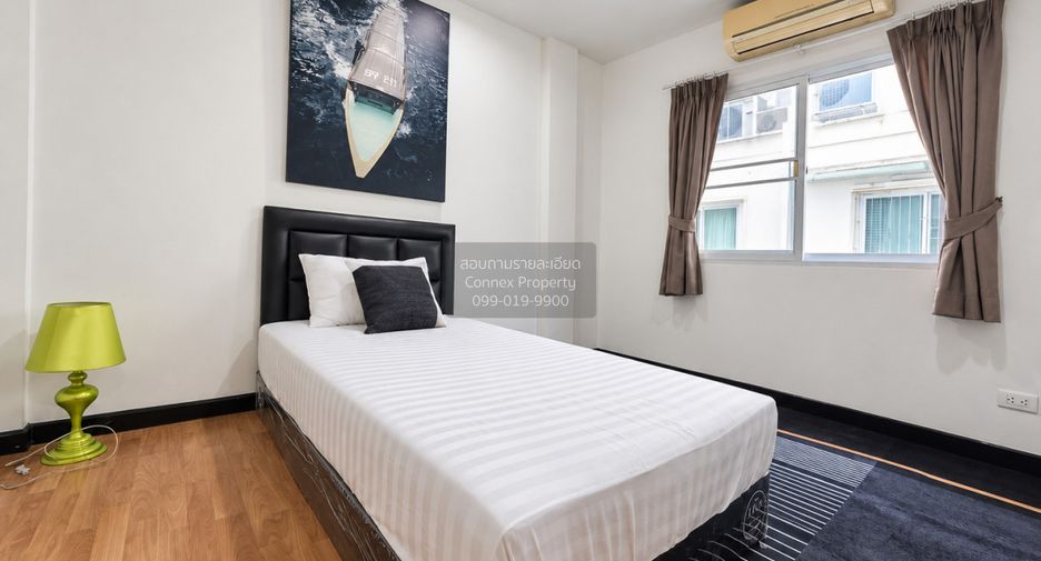 Casa adosada en venta de 3 habitaciones en Phasi Charoen, Bangkok