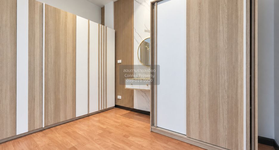 Casa adosada en venta de 3 habitaciones en Phasi Charoen, Bangkok