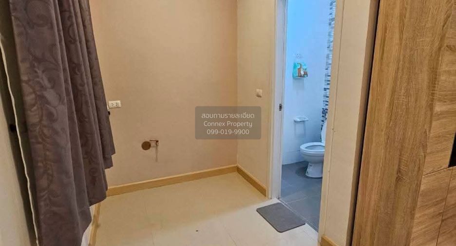For sale 3 bedrooms townhouse in Don Mueang, Bangkok