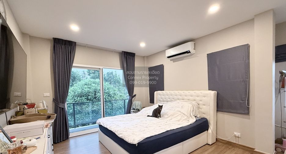 À vendre 4 chambres maison à Bang Khae, Bangkok