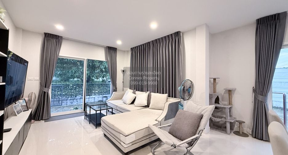 À vendre 4 chambres maison à Bang Khae, Bangkok