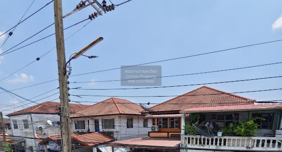 Casa adosada en venta de 3 habitaciones en Bang Bon, Bangkok