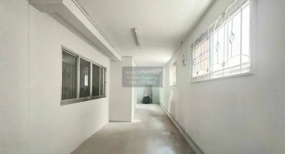 For sale 3 bedrooms house in Mueang Samut Prakan, Samut Prakan