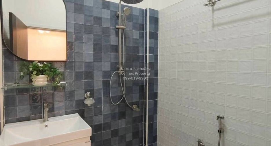 For sale 4 ベッドルーム townhouse in Pak Kret, Nonthaburi