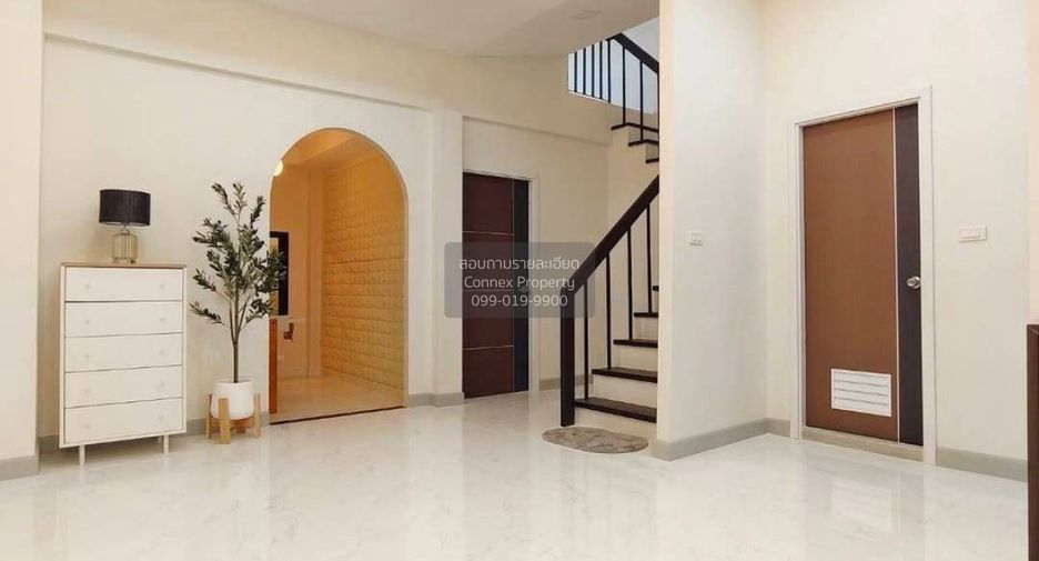 For sale 4 ベッドルーム townhouse in Pak Kret, Nonthaburi