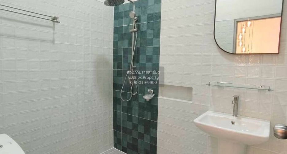 For sale 4 ベッドルーム townhouse in Pak Kret, Nonthaburi