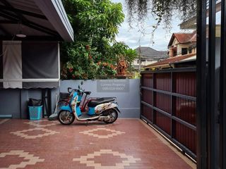 À vendre 5 chambres maison à Bang Bua Thong, Nonthaburi