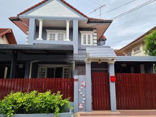 À vendre 5 chambres maison à Bang Bua Thong, Nonthaburi