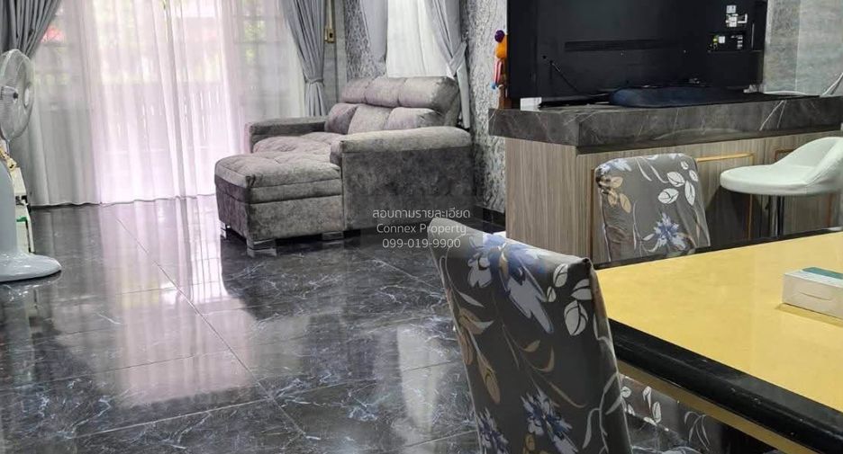 À vendre 5 chambres maison à Bang Bua Thong, Nonthaburi