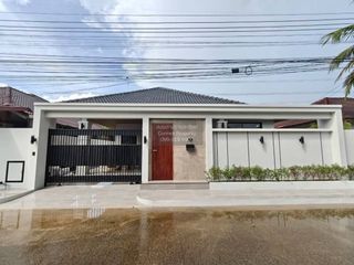 出售 3 卧室 独立屋 在 塔朗, 普吉