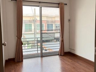 For sale 3 ベッドルーム townhouse in Bang Bua Thong, Nonthaburi