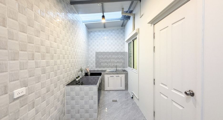 For sale 3 ベッドルーム townhouse in Mueang Nonthaburi, Nonthaburi