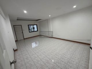 Casa adosada en venta de 2 habitaciones en Mueang Phuket, Phuket