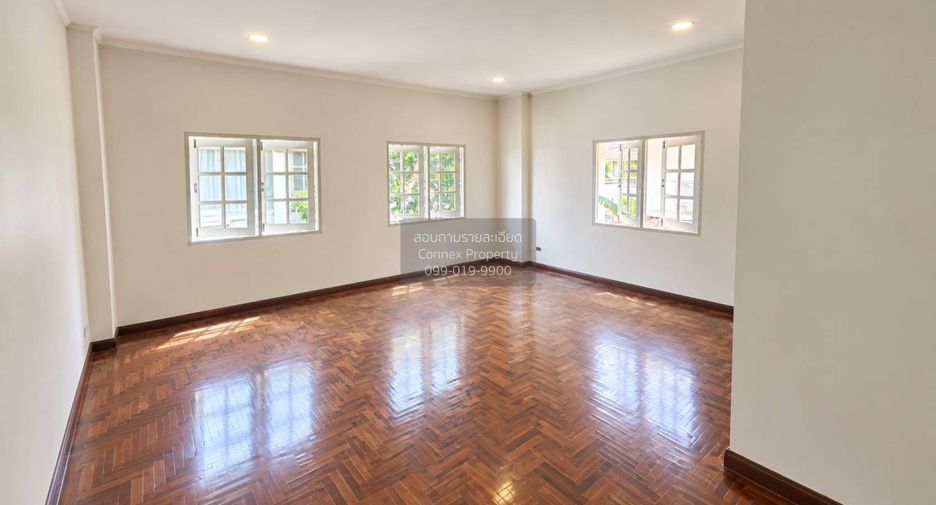For sale 3 bedrooms house in Bang Phli, Samut Prakan