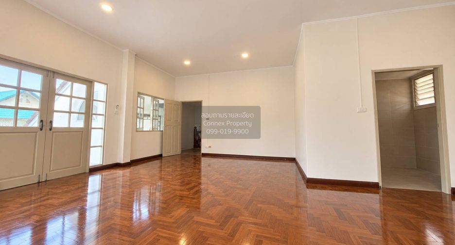 For sale 3 bedrooms house in Bang Phli, Samut Prakan