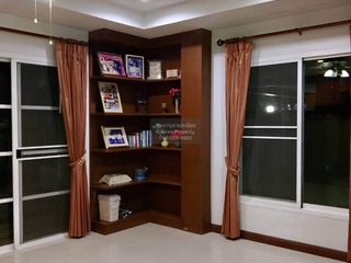 À vendre 3 chambres maison à Bang Khen, Bangkok
