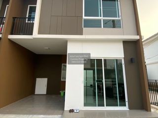 For sale 3 ベッドルーム townhouse in Mueang Nonthaburi, Nonthaburi