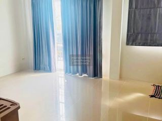 出售 3 卧室 联排别墅 在 Phuket Town, 普吉