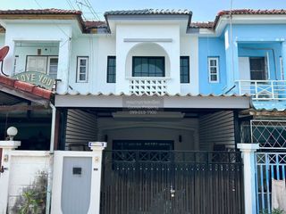 À vendre 2 chambres maison de ville à Nong Khaem, Bangkok