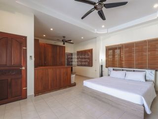 Villa zum Kauf mit 5 Zimmer in Mueang Phuket, Phuket