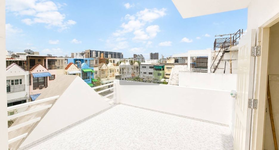Продажа 3 спальни дом в Mueang Samut Prakan, Самутпракан