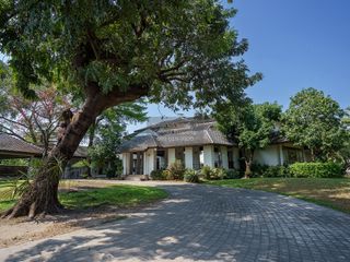 Haus zum Kauf mit 5 Zimmer in Min Buri, Bangkok