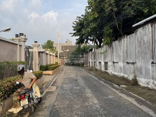 Casa en venta de 4 habitaciones en Lat Phrao, Bangkok