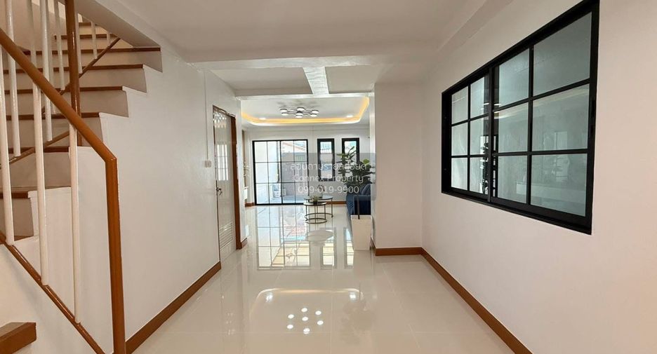 À vendre 2 chambres maison de ville à Nong Chok, Bangkok