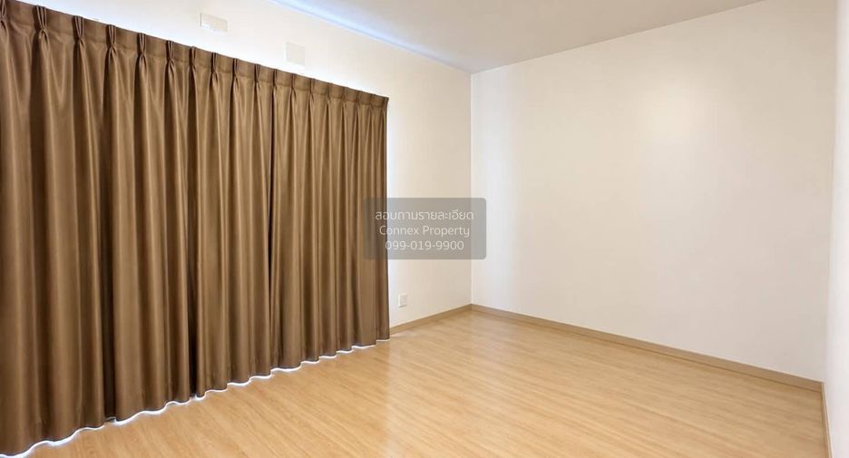 Casa adosada en venta de 3 habitaciones en Phra Pradaeng, Samut Prakan