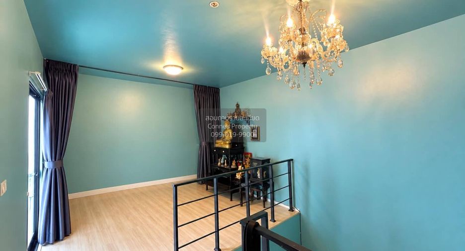 Casa adosada en venta de 3 habitaciones en Phra Pradaeng, Samut Prakan