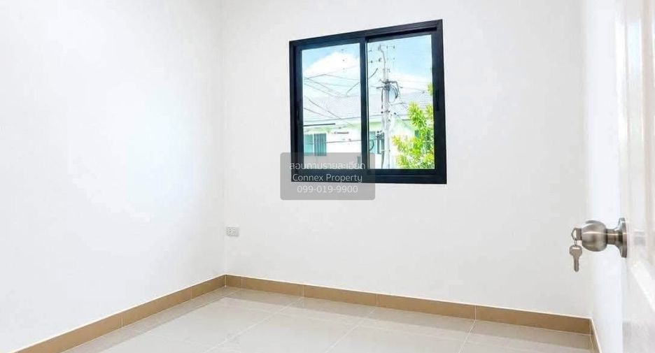 For sale 4 ベッドルーム townhouse in Mueang Nonthaburi, Nonthaburi
