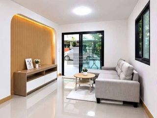 For sale 4 ベッドルーム townhouse in Mueang Nonthaburi, Nonthaburi
