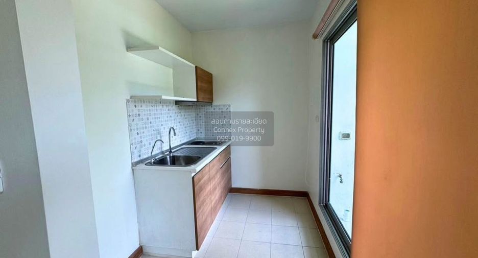 For sale 2 bedrooms condo in Khlong Toei, Bangkok