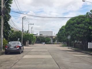 Haus zum Kauf mit 3 Zimmer in Suan Luang, Bangkok