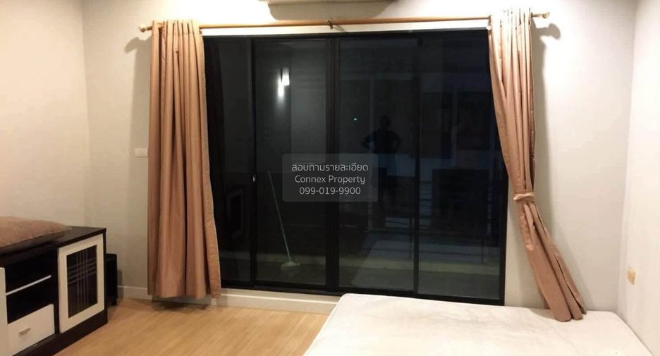 For sale 3 bedrooms townhouse in Bang Khae, Bangkok
