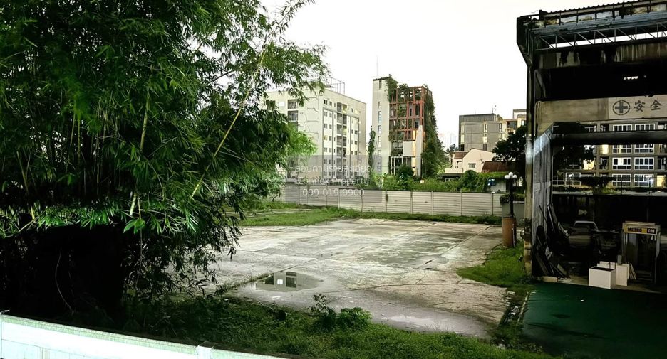 For sale 1 bed condo in Phra Khanong, Bangkok
