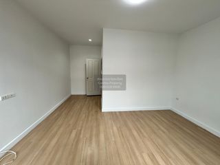 Casa adosada en venta de 3 habitaciones en Bang Khae, Bangkok