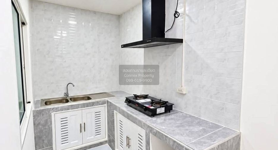 À vendre 3 chambres maison de ville à Bang Bua Thong, Nonthaburi