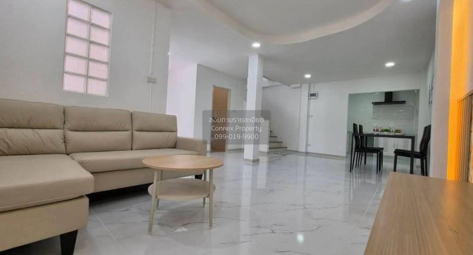 À vendre 3 chambres maison de ville à Bang Bua Thong, Nonthaburi
