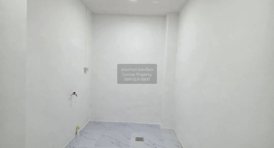 À vendre 3 chambres maison de ville à Bang Bua Thong, Nonthaburi