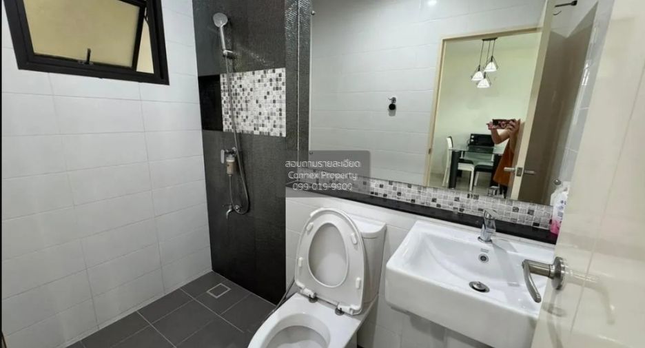 For sale 2 bedrooms townhouse in Bang Phli, Samut Prakan