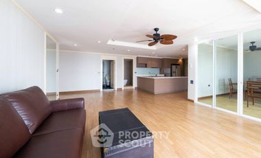 Wohnung zum Kauf mit 4 Zimmer in Bang Rak, Bangkok