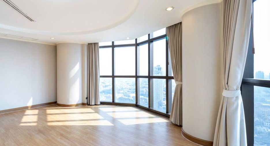 Wohnung zum Kauf mit 4 Zimmer in Bang Rak, Bangkok