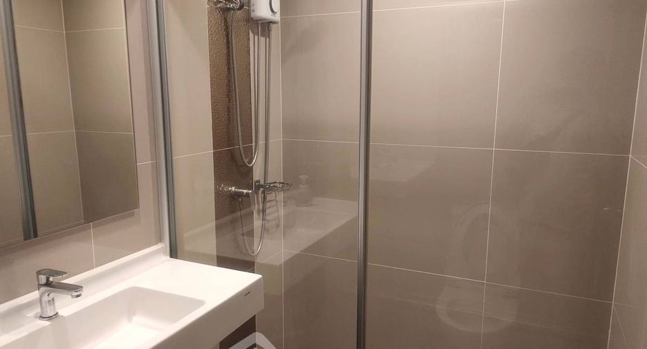 For rent 1 bed condo in Huai Khwang, Bangkok